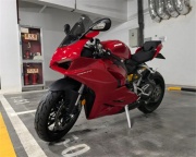 2022年杜卡迪panigale V2机车，车辆精品